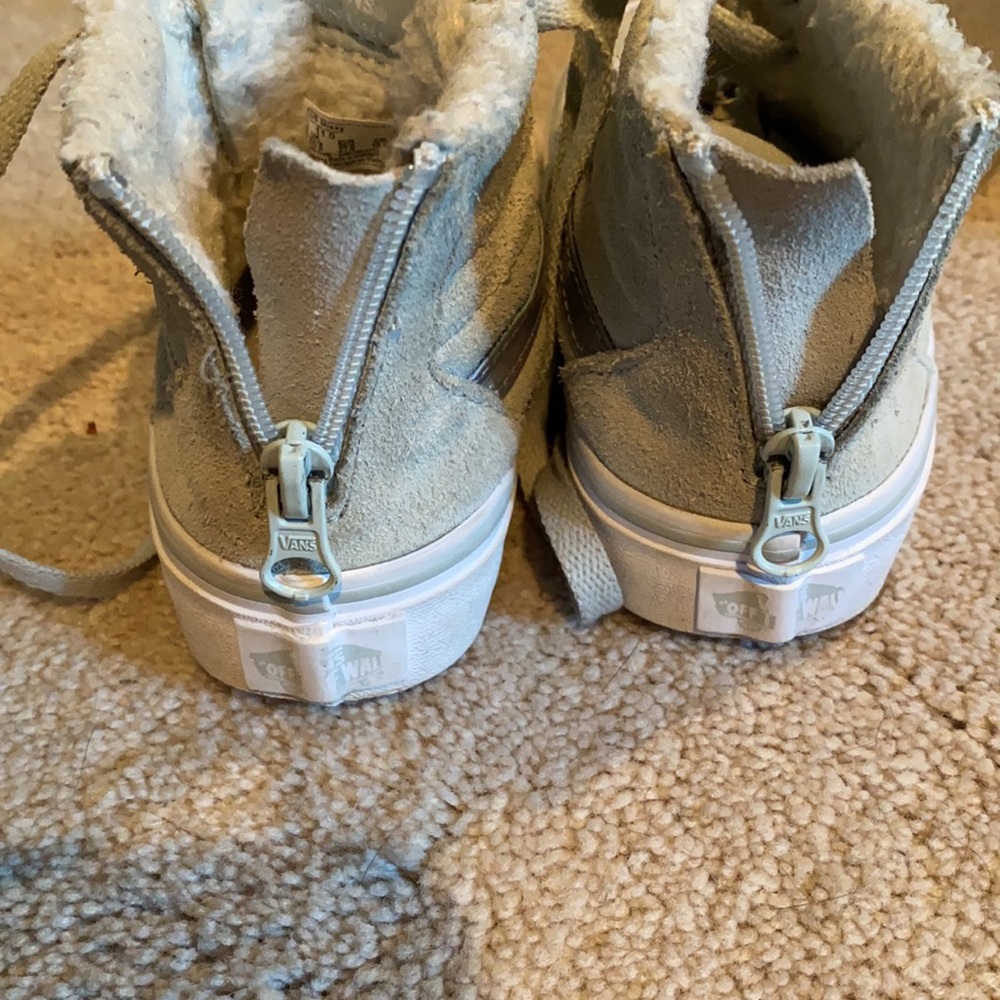 Vans Hi-Tops - Picture 7 of 7